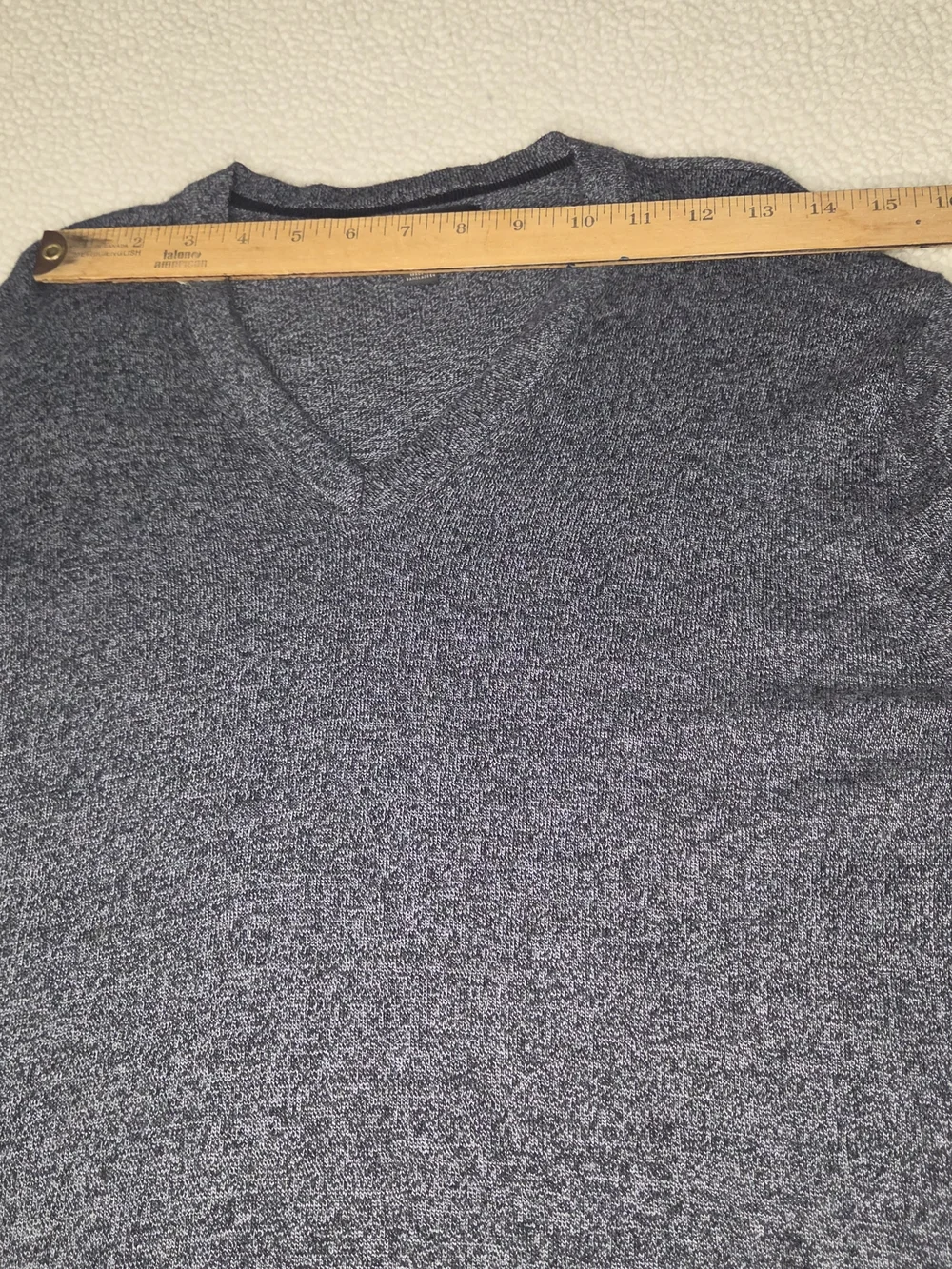 Banana Republic Men's V-Neck Sweater - Charcoal Gray Size Large